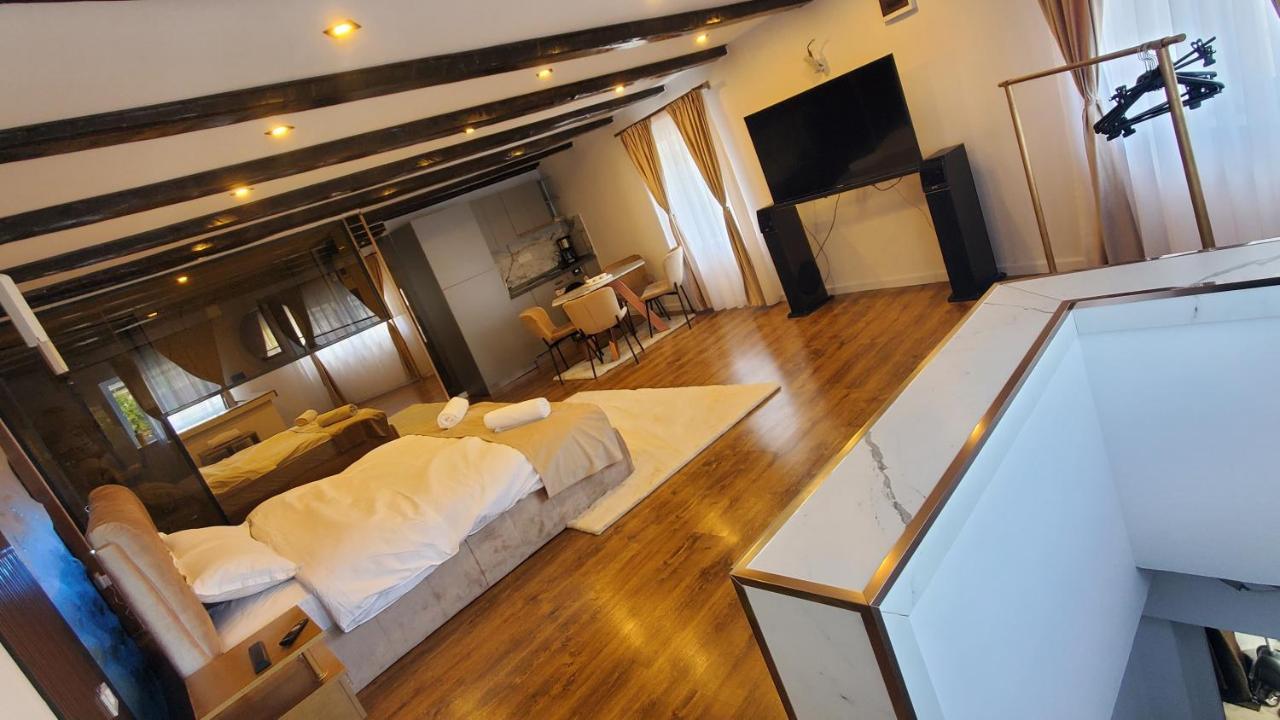 Flux 2 Appartement Oradea